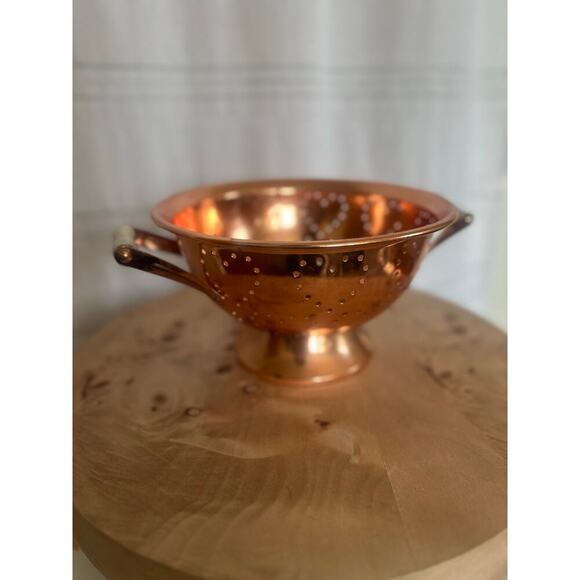 Vintage Teleflora Copper Colander with Handles – 8” Wide - Picture 2 of 5